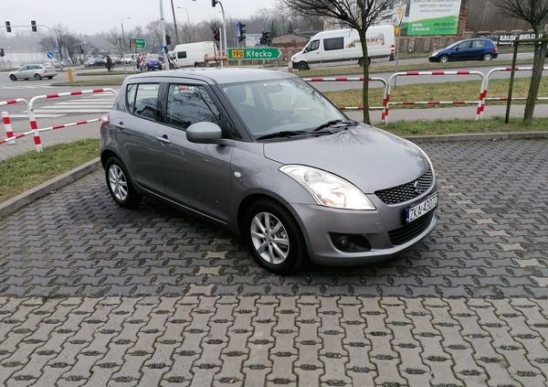 Suzuki Swift cena 19990 przebieg: 176000, rok produkcji 2012 z Gniezno małe 254